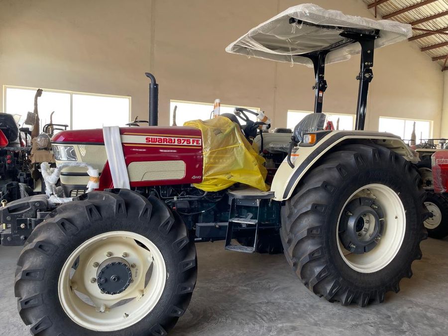 Swaraj 975 tractor